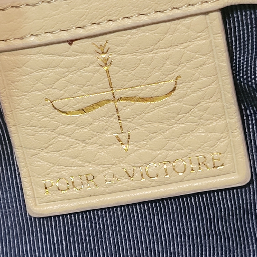 Handbag - Picture 10 of 11